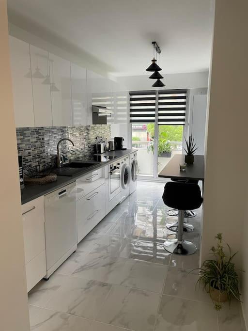 Superbe Appartement Carre Delfino Port De 니스 외부 사진