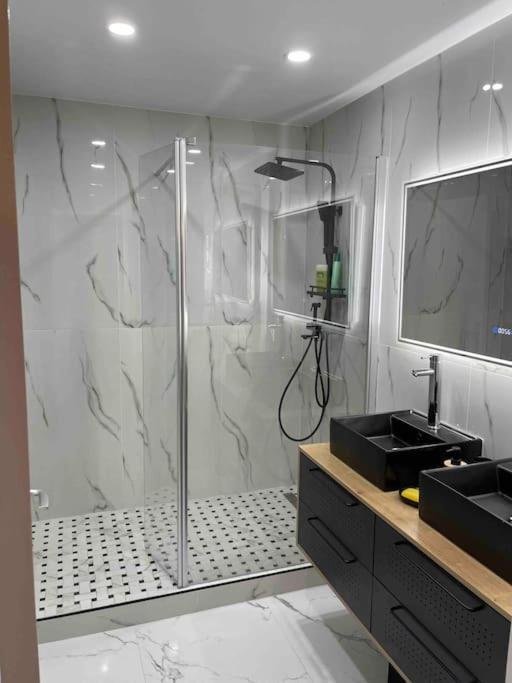 Superbe Appartement Carre Delfino Port De 니스 외부 사진