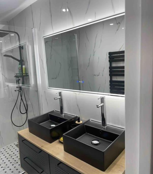 Superbe Appartement Carre Delfino Port De 니스 외부 사진
